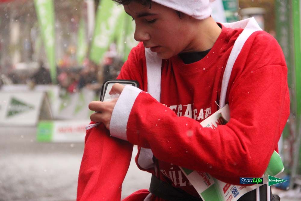 Galería de la Carrera de Papá Noel, entraeda en meta desde el minuto 27 al 37