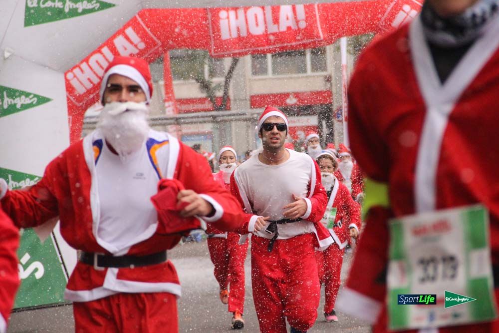 Galería de la Carrera de Papá Noel, entraeda en meta desde el minuto 27 al 37