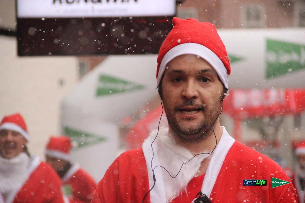 Galería de la Carrera de Papá Noel, entraeda en meta desde el minuto 27 al 37