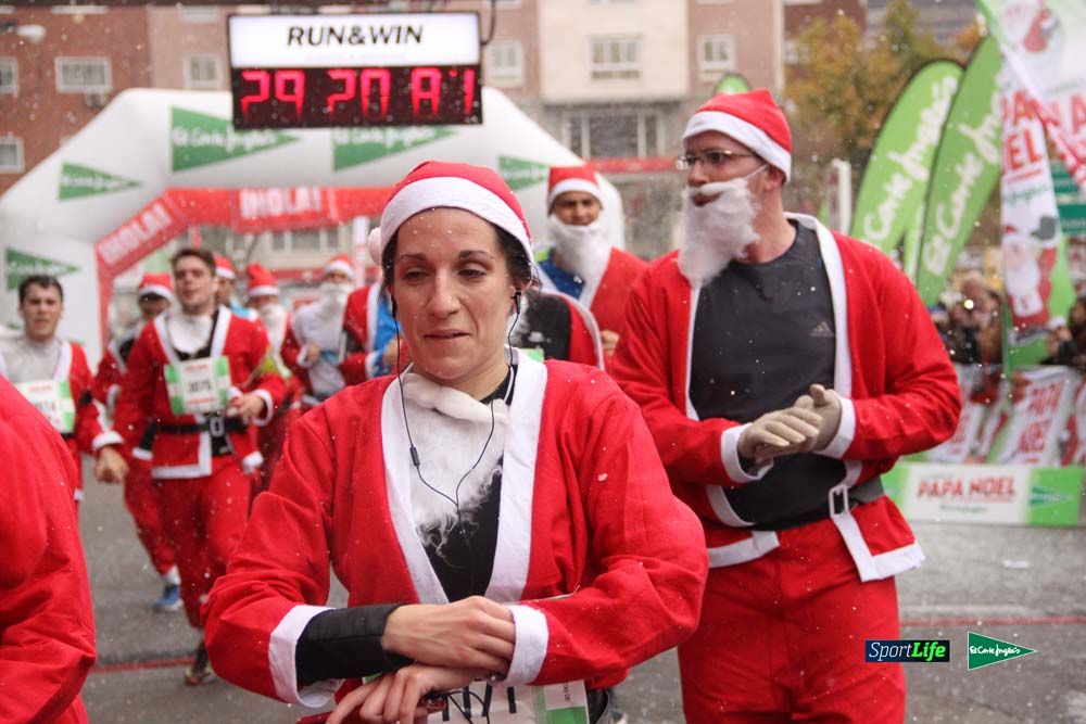 Galería de la Carrera de Papá Noel, entraeda en meta desde el minuto 27 al 37