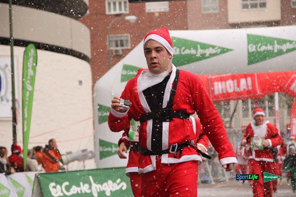 Galería de la Carrera de Papá Noel, entraeda en meta desde el minuto 27 al 37