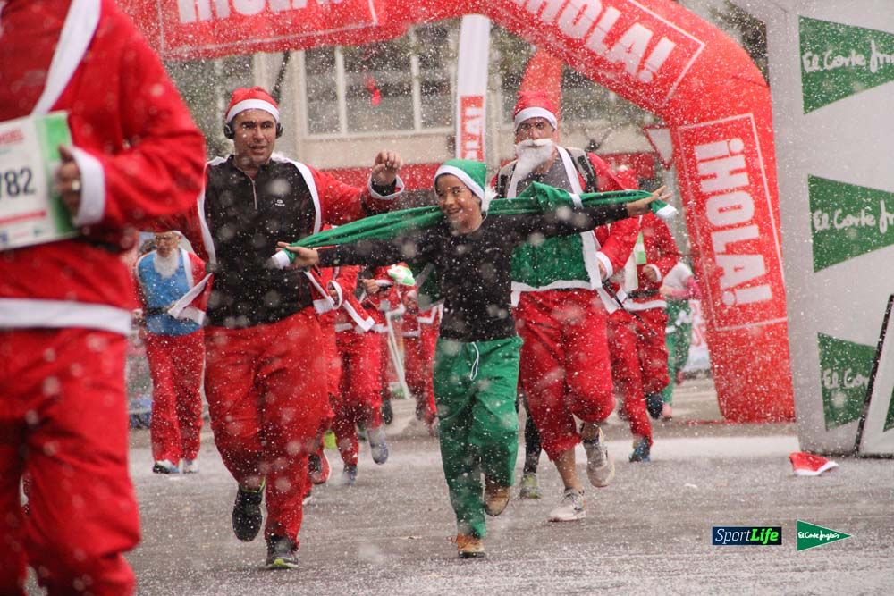 Galería de la Carrera de Papá Noel, entraeda en meta desde el minuto 27 al 37