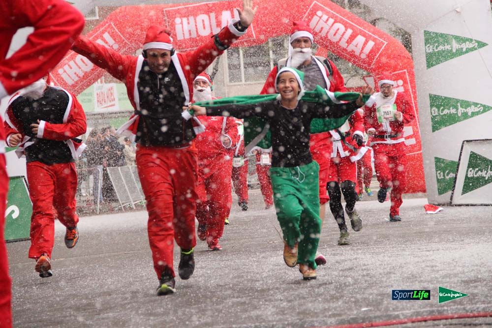 Galería de la Carrera de Papá Noel, entraeda en meta desde el minuto 27 al 37