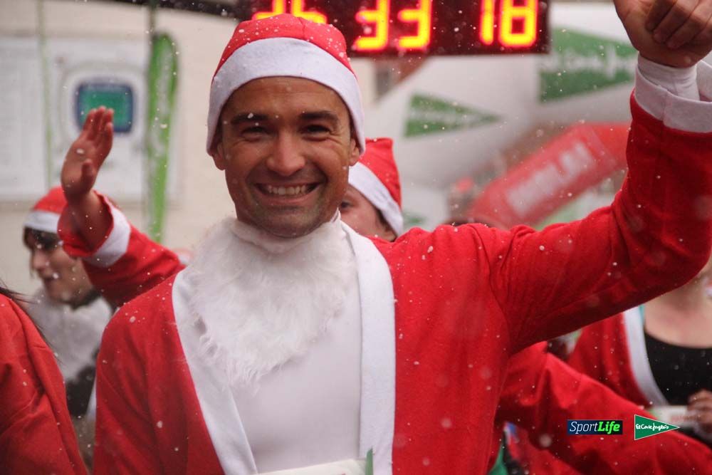Galería de la Carrera de Papá Noel, entraeda en meta desde el minuto 27 al 37