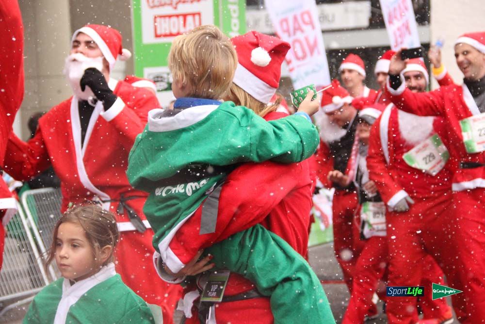 Galería de la Carrera de Papá Noel, entraeda en meta desde el minuto 27 al 37