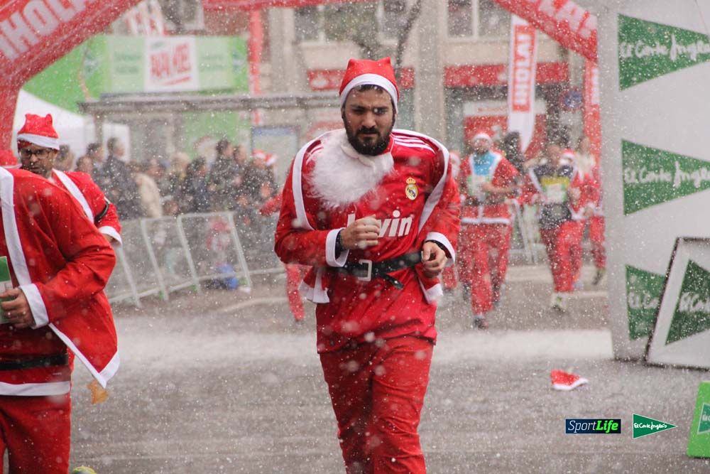 Galería de la Carrera de Papá Noel, entraeda en meta desde el minuto 27 al 37