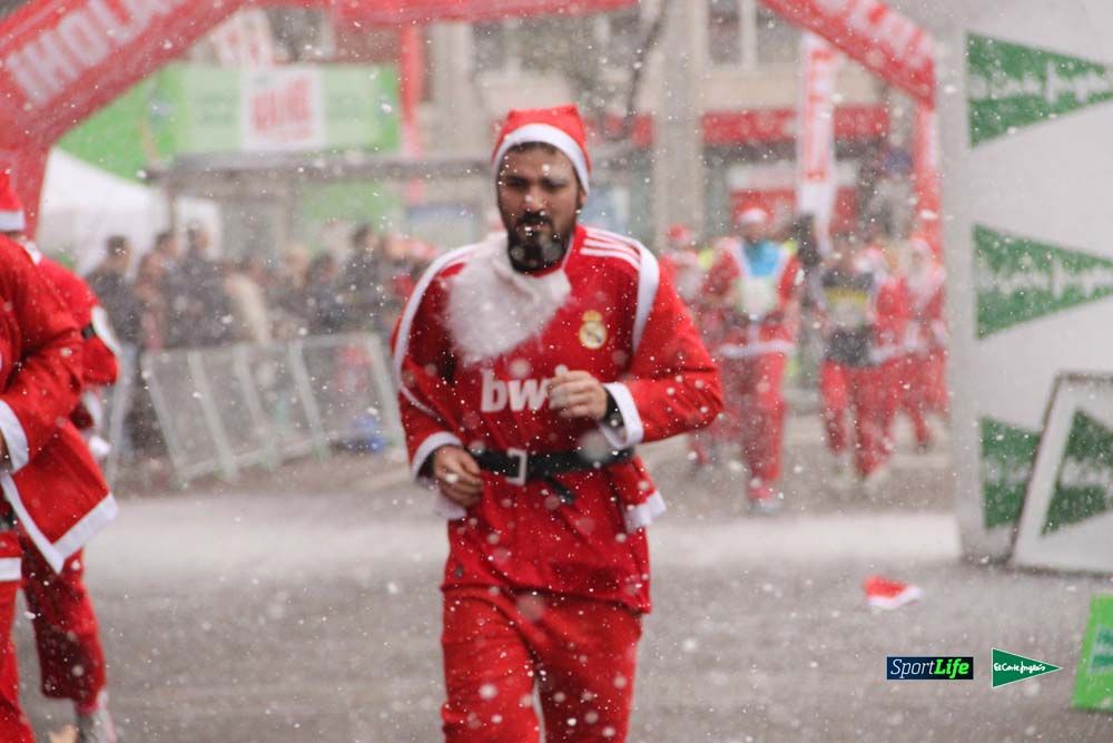 Galería de la Carrera de Papá Noel, entraeda en meta desde el minuto 27 al 37
