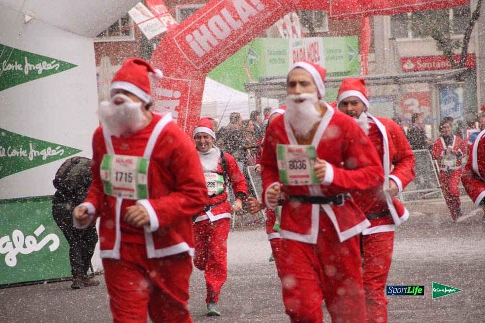Galería de la Carrera de Papá Noel, entraeda en meta desde el minuto 27 al 37