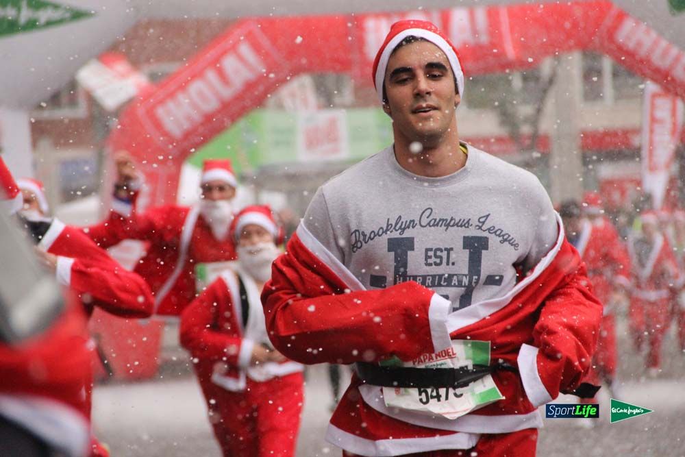 Galería de la Carrera de Papá Noel, entraeda en meta desde el minuto 27 al 37