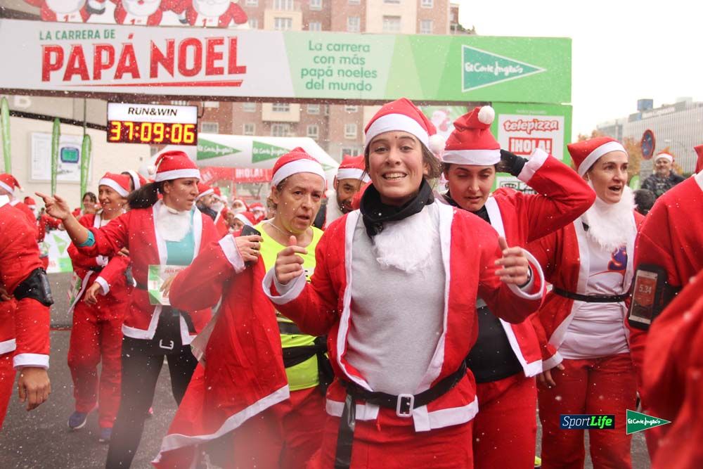 Galería de la Carrera de Papá Noel, entraeda en meta desde el minuto 27 al 37