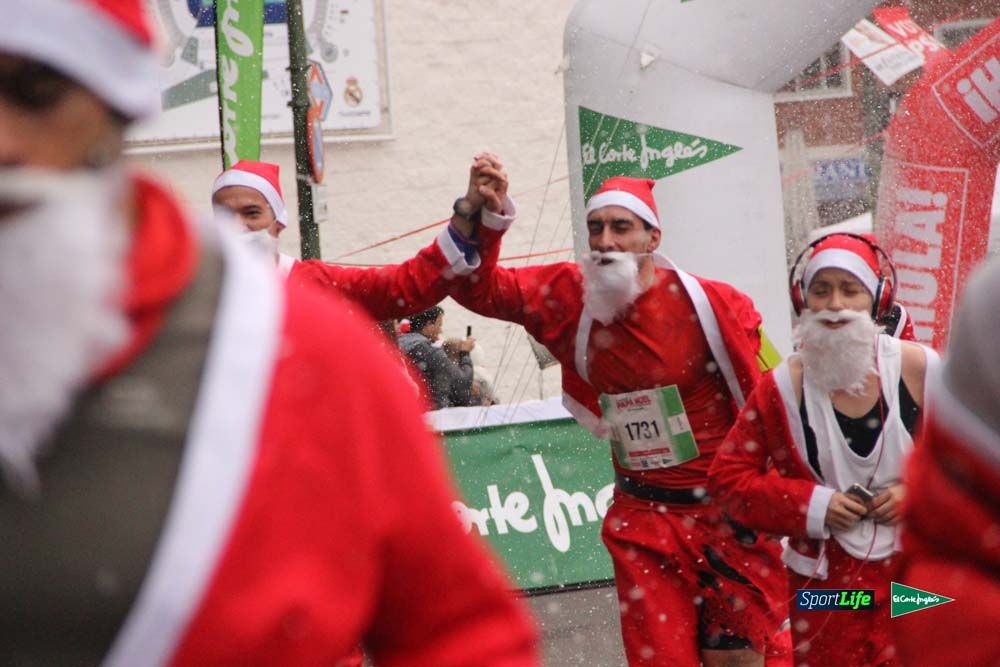 Galería de la Carrera de Papá Noel, entraeda en meta desde el minuto 27 al 37