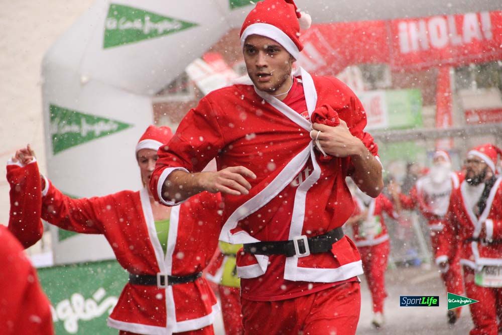 Galería de la Carrera de Papá Noel, entraeda en meta desde el minuto 27 al 37