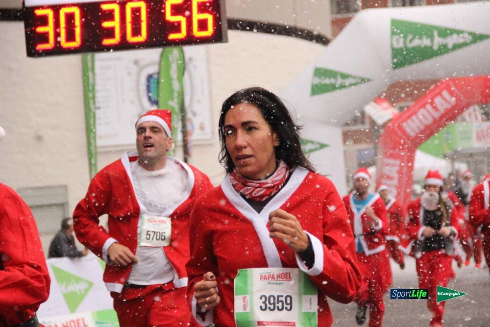 Galería de la Carrera de Papá Noel, entraeda en meta desde el minuto 27 al 37