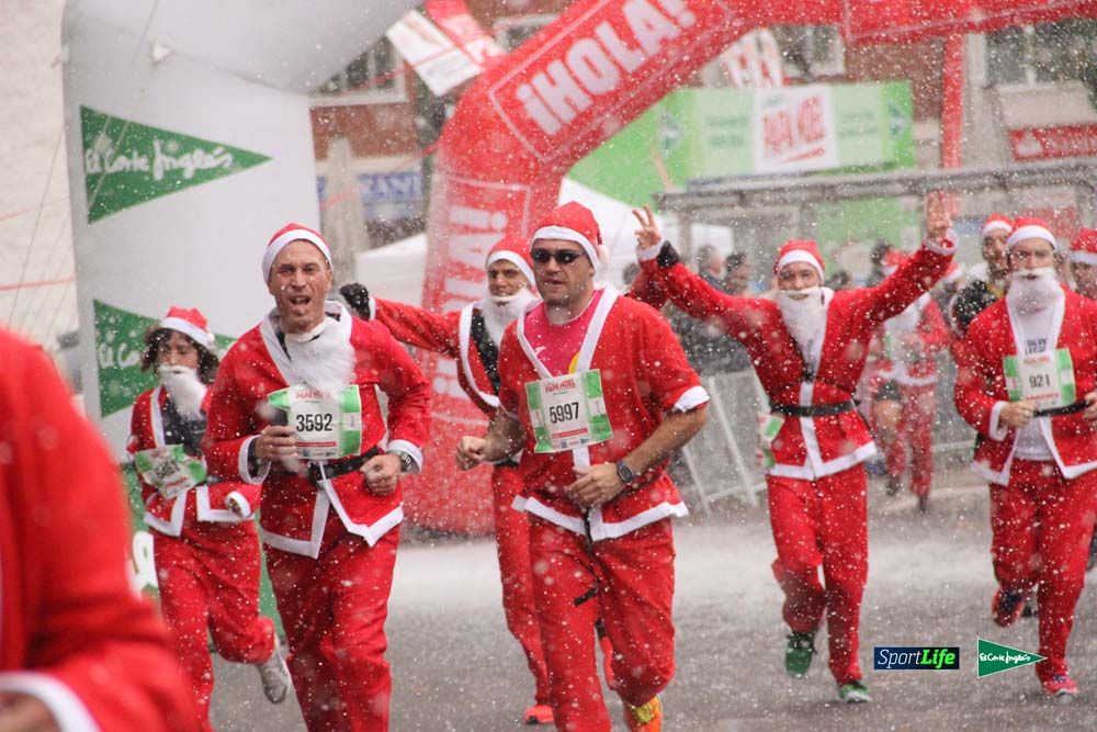 Galería de la Carrera de Papá Noel, entraeda en meta desde el minuto 27 al 37