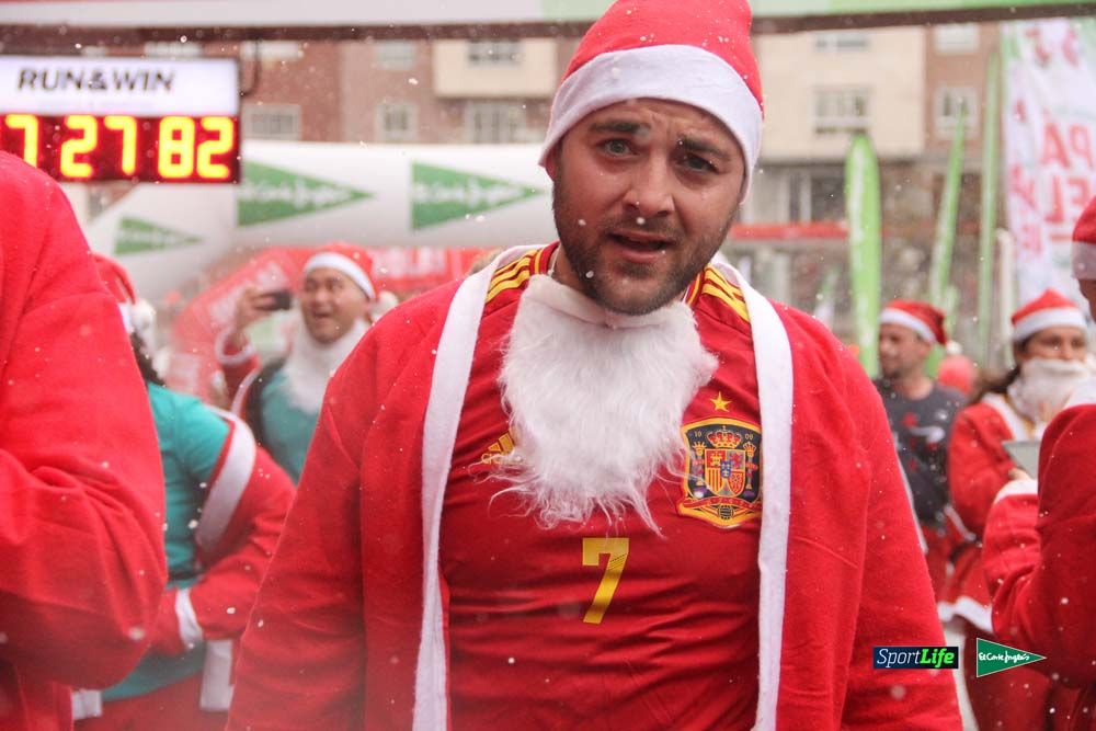Galería de la Carrera de Papá Noel, entraeda en meta desde el minuto 27 al 37