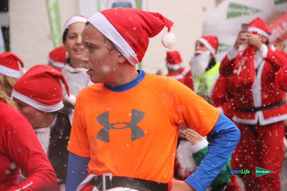 Galería de la Carrera de Papá Noel, entraeda en meta desde el minuto 27 al 37