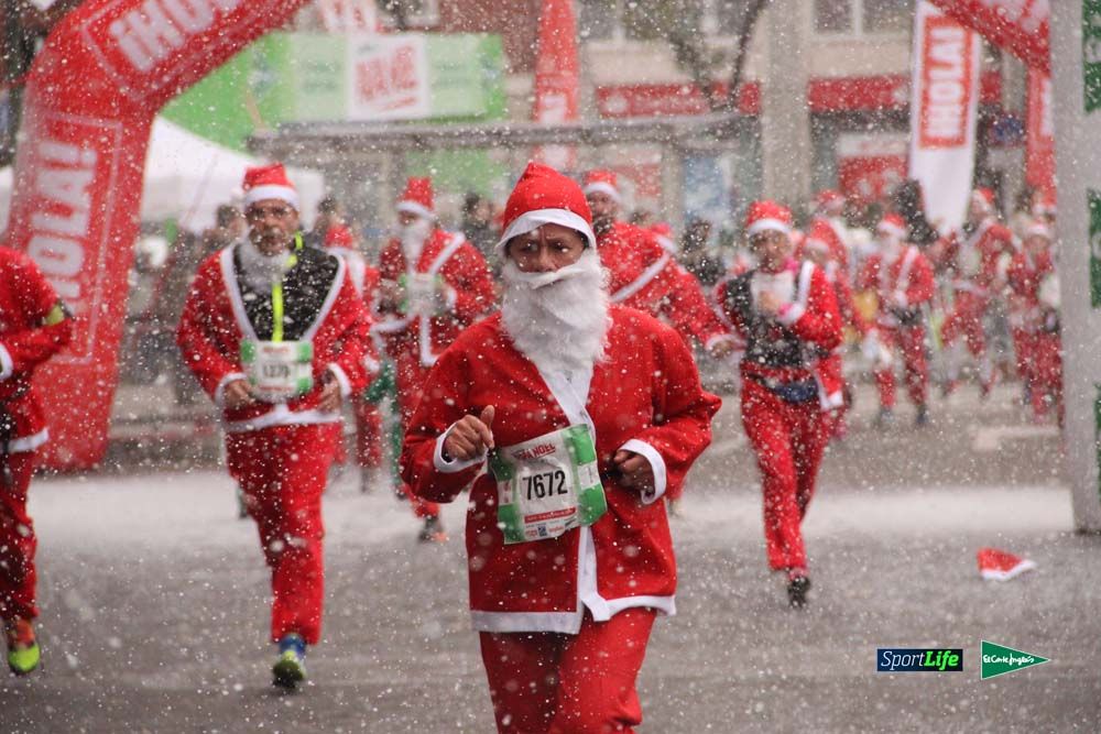 Galería de la Carrera de Papá Noel, entraeda en meta desde el minuto 27 al 37