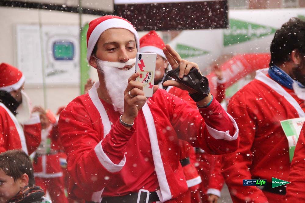 Galería de la Carrera de Papá Noel, entraeda en meta desde el minuto 27 al 37