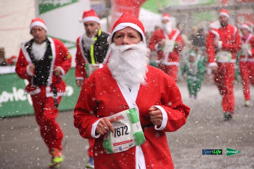 Galería de la Carrera de Papá Noel, entraeda en meta desde el minuto 27 al 37