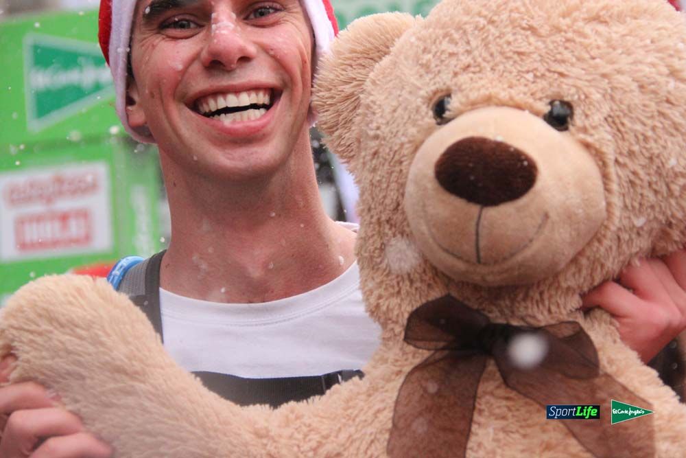 Galería de la Carrera de Papá Noel, entraeda en meta desde el minuto 27 al 37