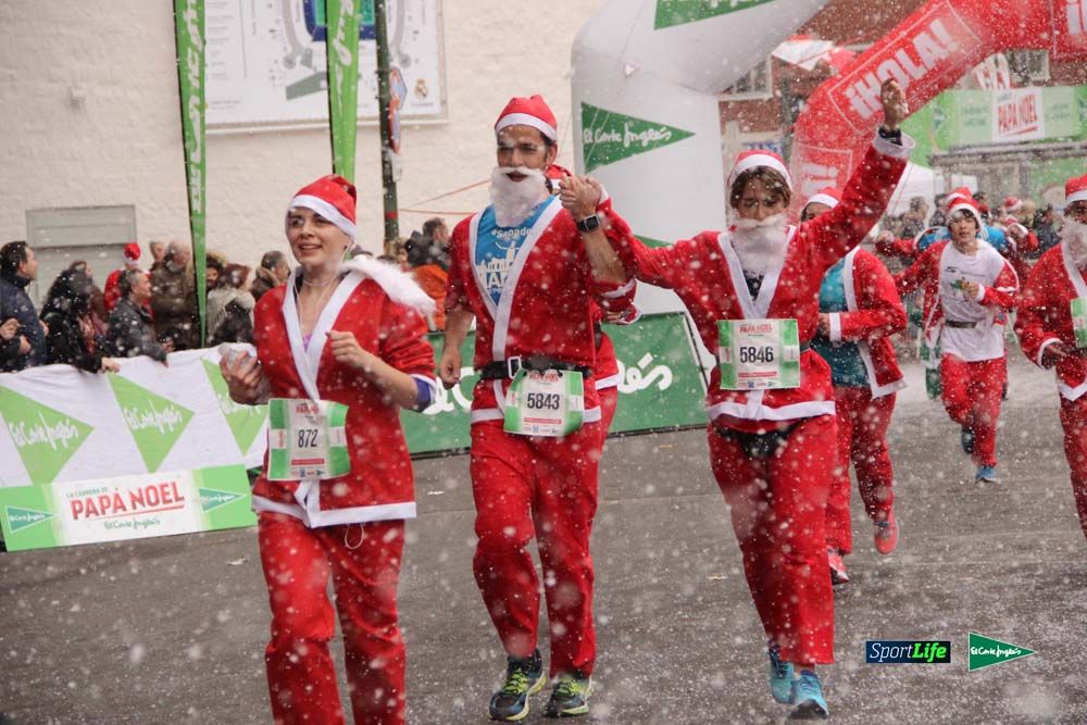 Galería de la Carrera de Papá Noel, entraeda en meta desde el minuto 27 al 37