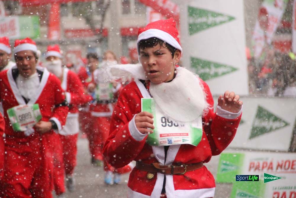 Galería de la Carrera de Papá Noel, entraeda en meta desde el minuto 27 al 37