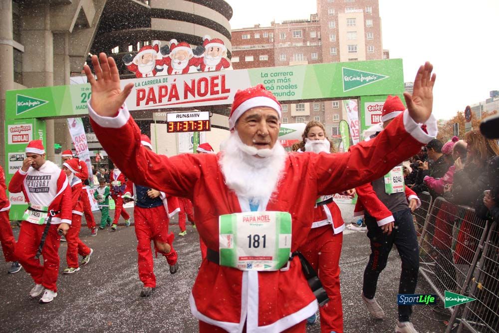 Galería de la Carrera de Papá Noel, entraeda en meta desde el minuto 27 al 37