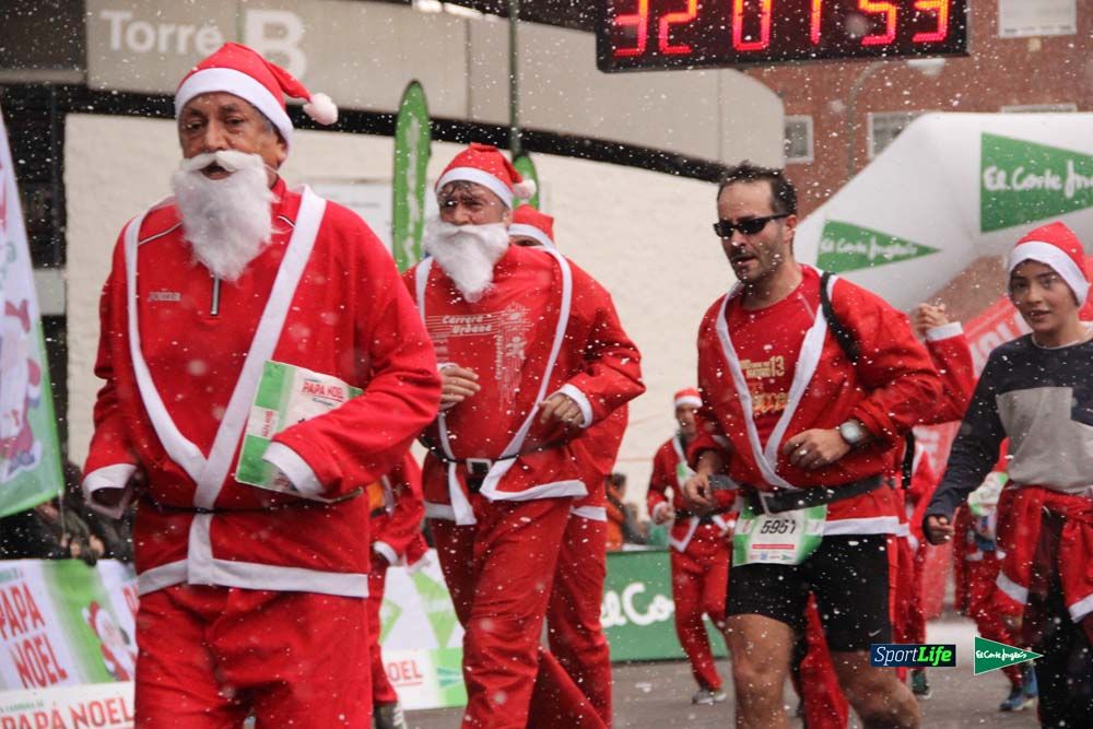 Galería de la Carrera de Papá Noel, entraeda en meta desde el minuto 27 al 37