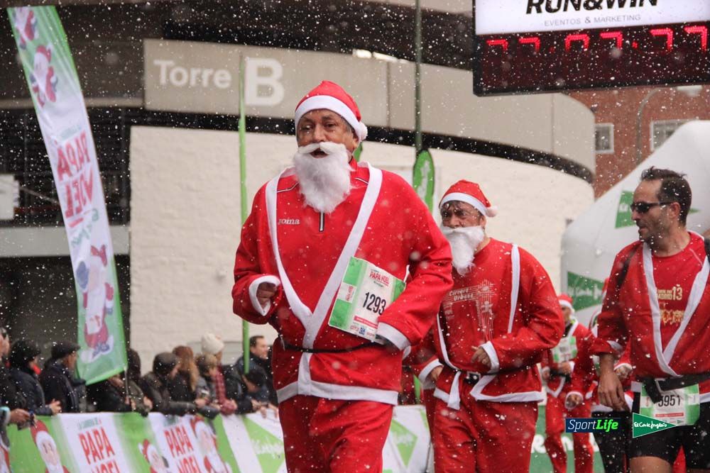 Galería de la Carrera de Papá Noel, entraeda en meta desde el minuto 27 al 37