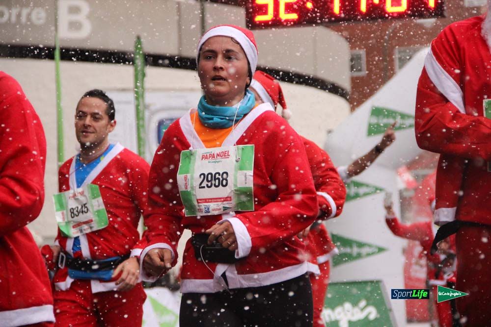 Galería de la Carrera de Papá Noel, entraeda en meta desde el minuto 27 al 37