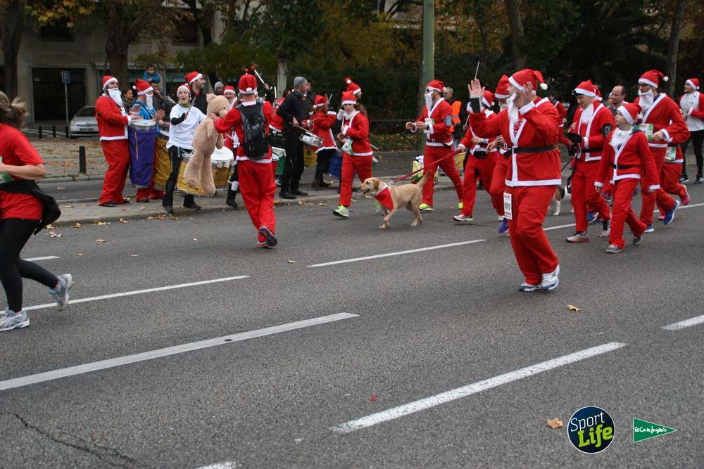 Carrera de Papá Noel, ambiente durante la carrera