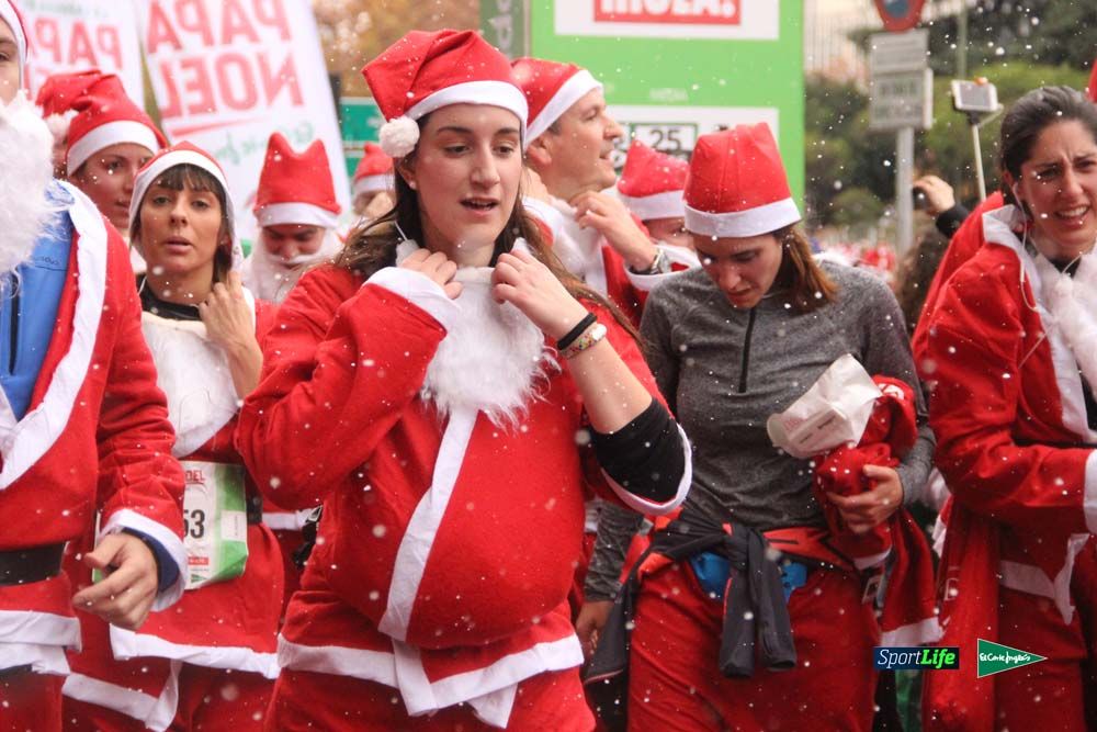 Carrera de Papá Noel, entrada en meta minuto 50 al 56