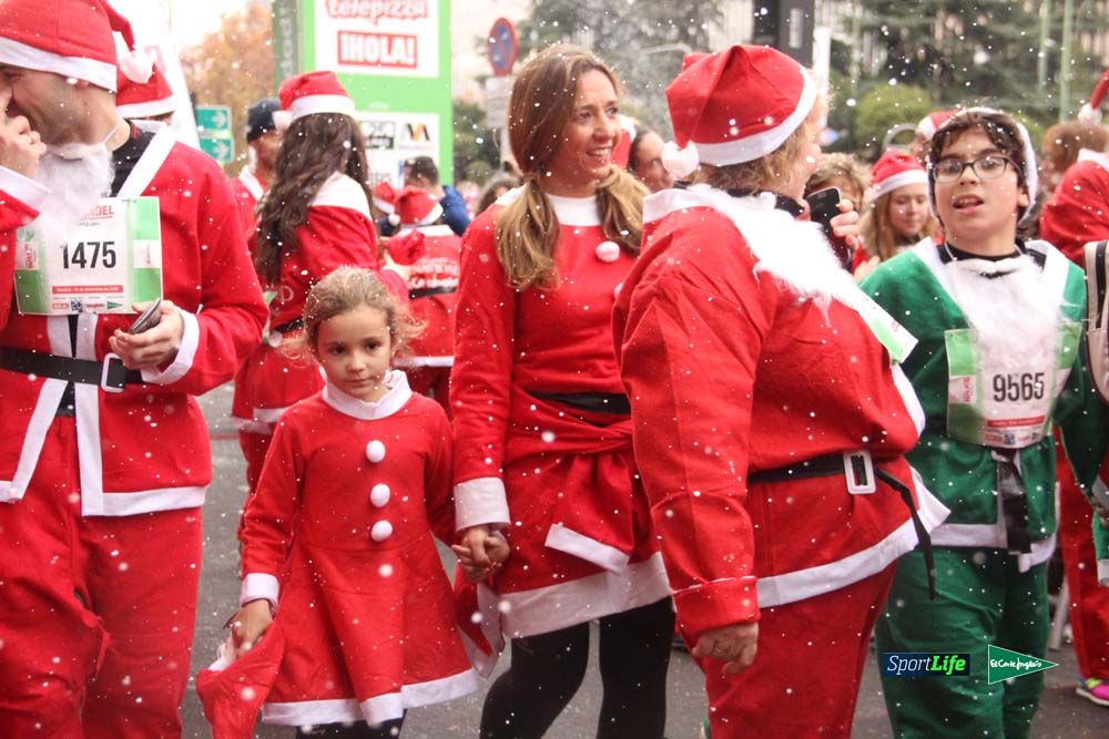 Carrera de Papá Noel, entrada en meta minuto 50 al 56