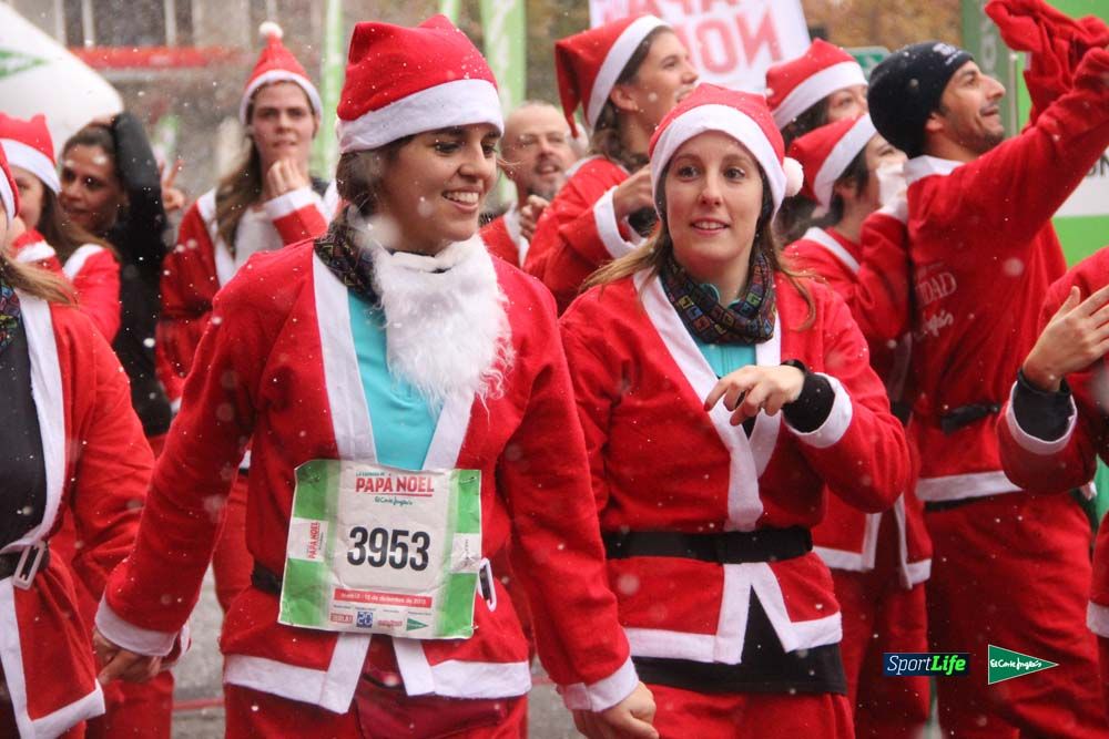 Carrera de Papá Noel, entrada en meta minuto 50 al 56