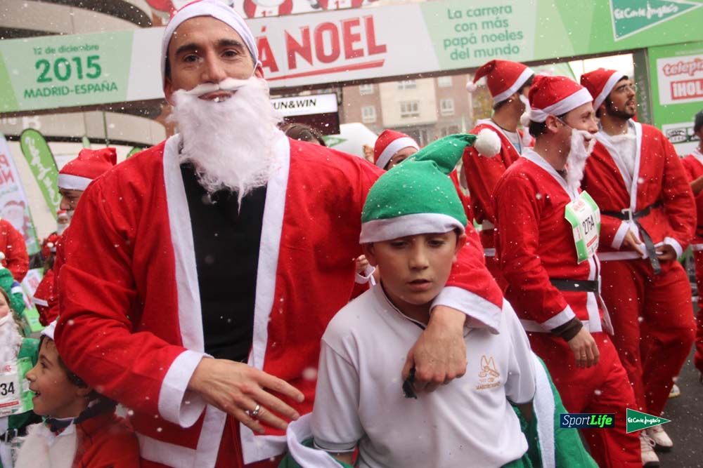 Carrera de Papá Noel, entrada en meta minuto 50 al 56