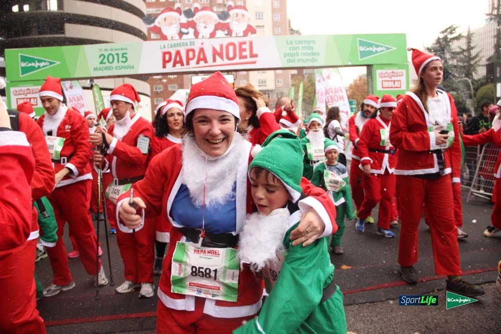 Carrera de Papá Noel, entrada en meta minuto 50 al 56