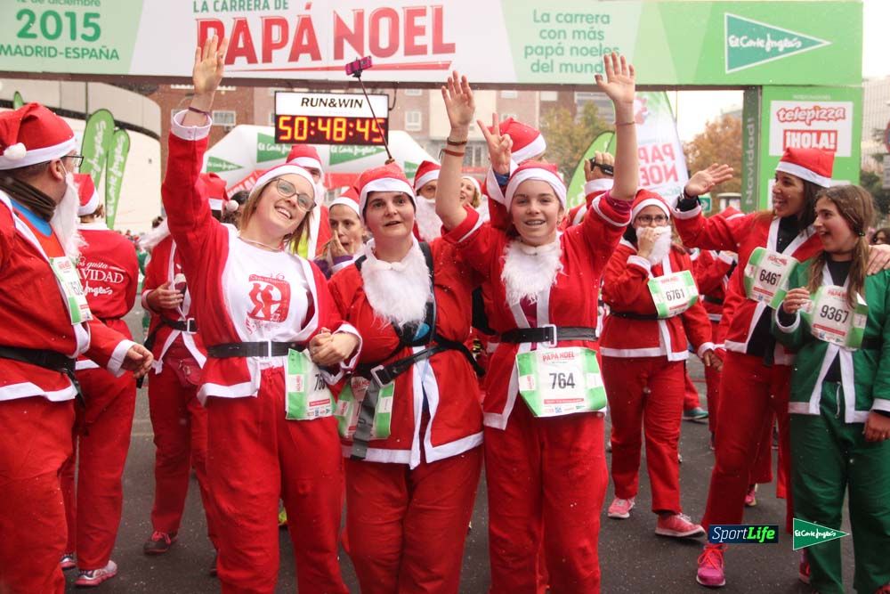 Carrera de Papá Noel, entrada en meta minuto 50 al 56