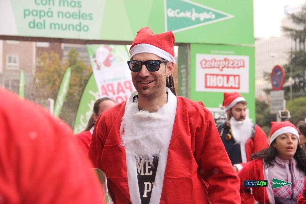 Carrera de Papá Noel, entrada en meta minuto 50 al 56
