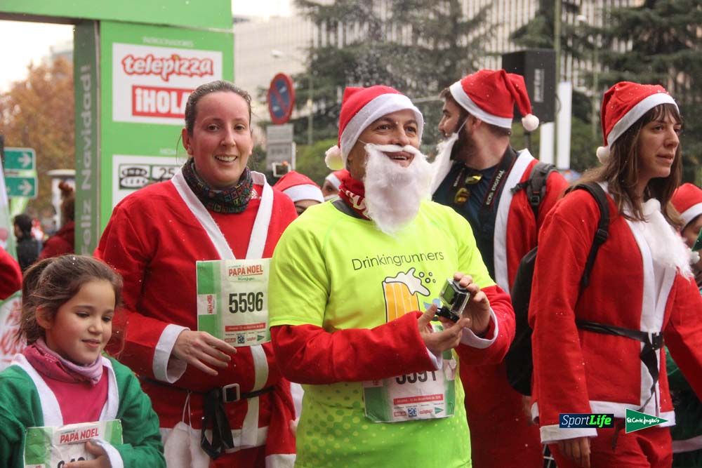 Carrera de Papá Noel, entrada en meta minuto 50 al 56