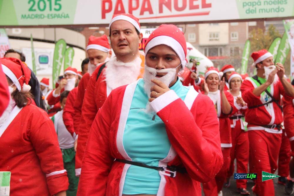 Carrera de Papá Noel, entrada en meta minuto 50 al 56
