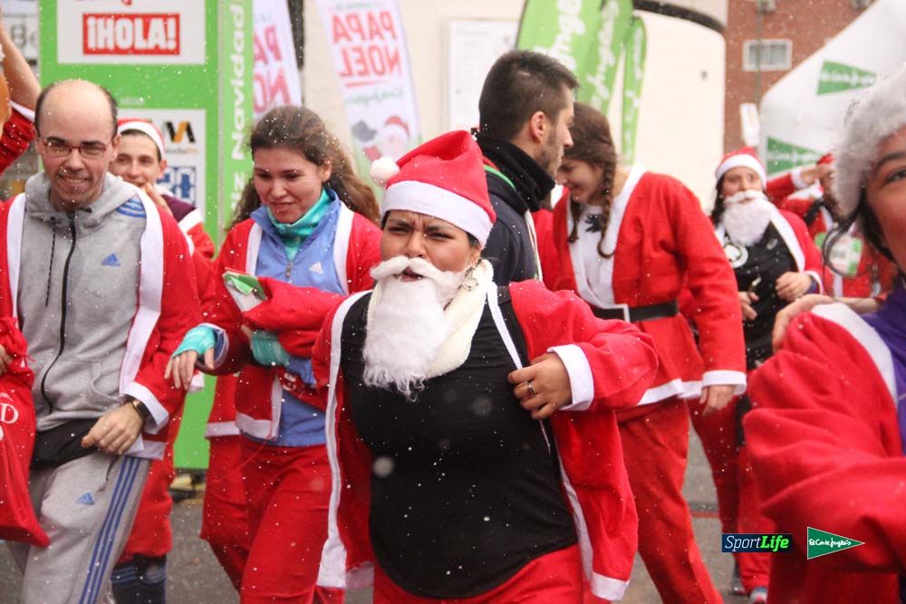 Carrera de Papá Noel, entrada en meta minuto 50 al 56