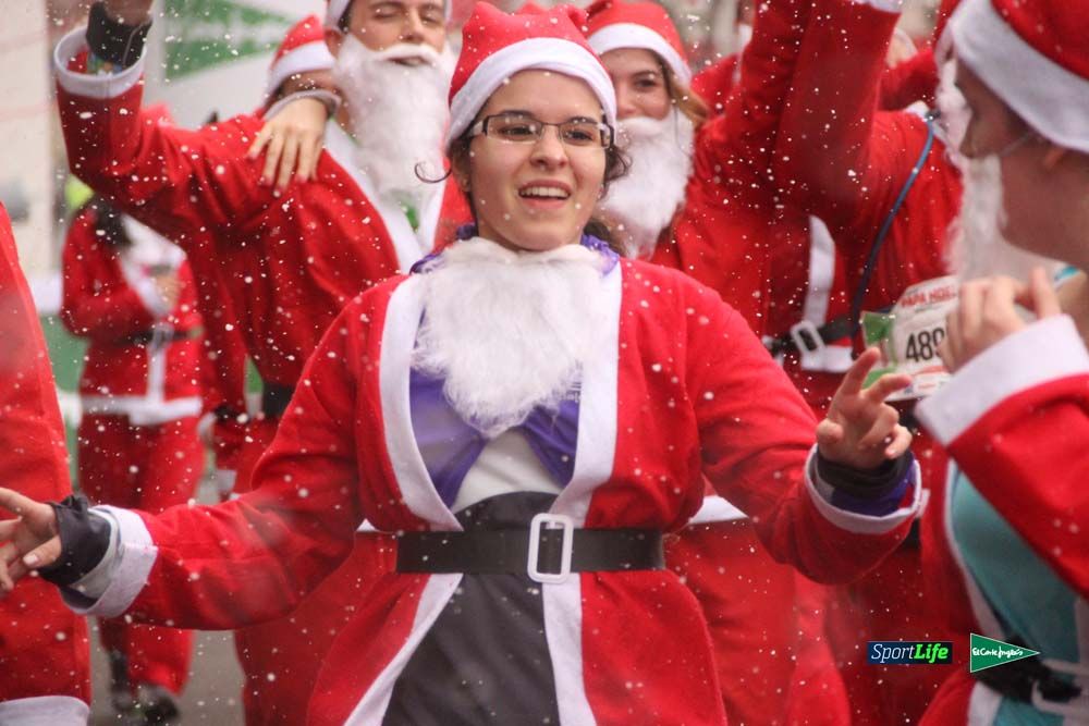 Carrera de Papá Noel, entrada en meta minuto 50 al 56