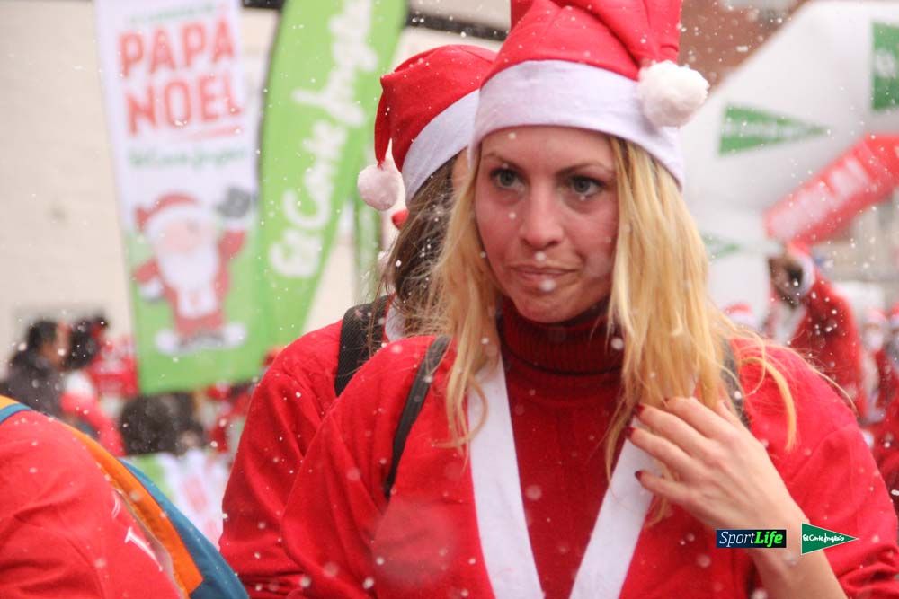 Carrera de Papá Noel, entrada en meta minuto 50 al 56