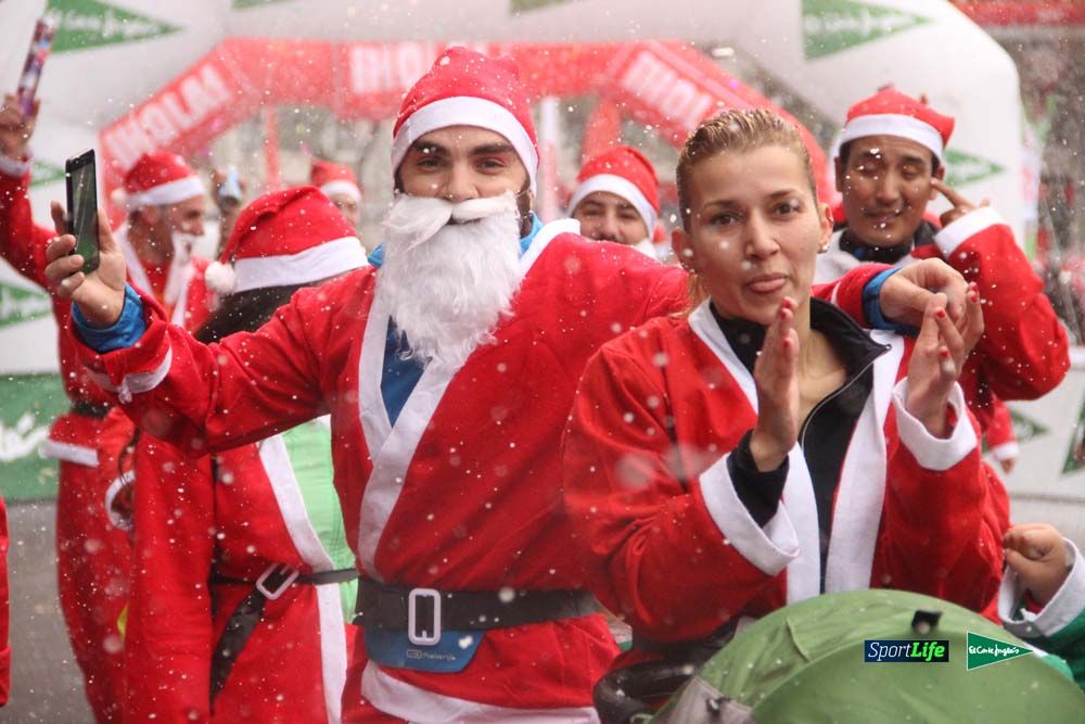 Carrera de Papá Noel, entrada en meta minuto 50 al 56