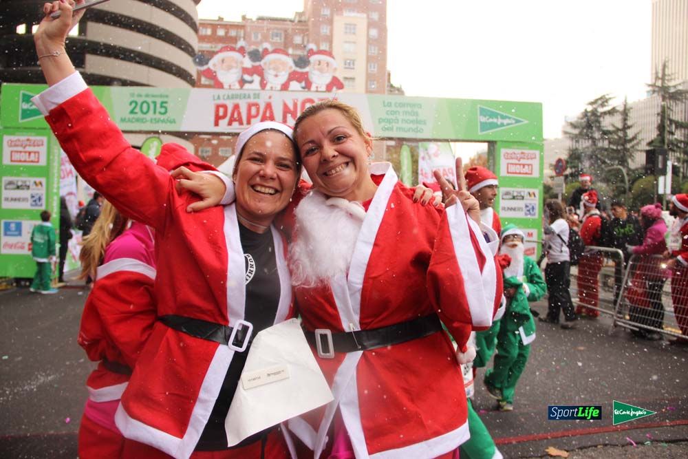 Carrera de Papá Noel, entrada en meta minuto 50 al 56