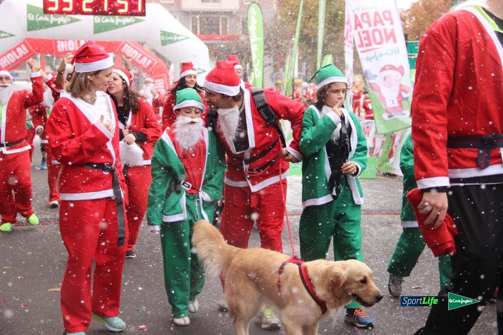 Carrera de Papá Noel, entrada en meta minuto 50 al 56