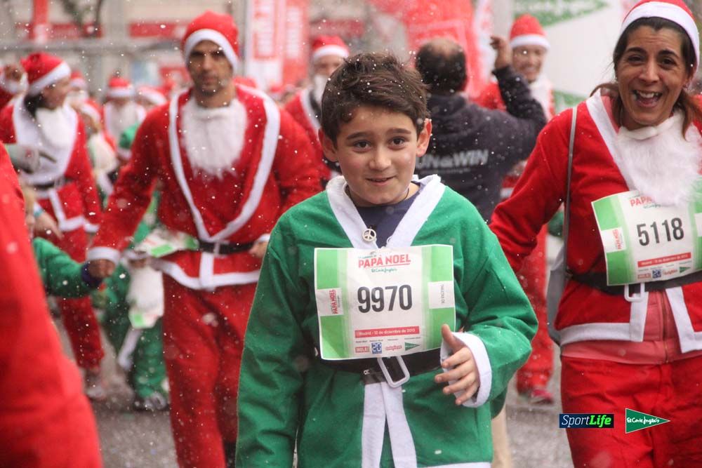 Carrera de Papá Noel, entrada en meta minuto 50 al 56