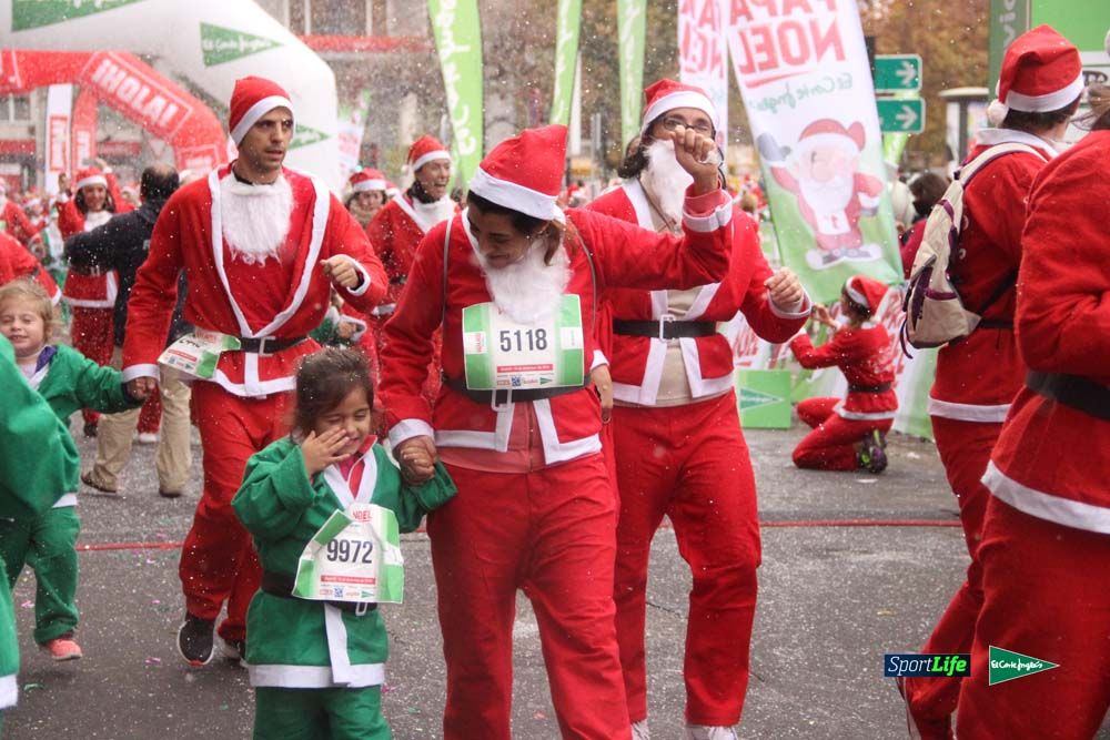 Carrera de Papá Noel, entrada en meta minuto 50 al 56