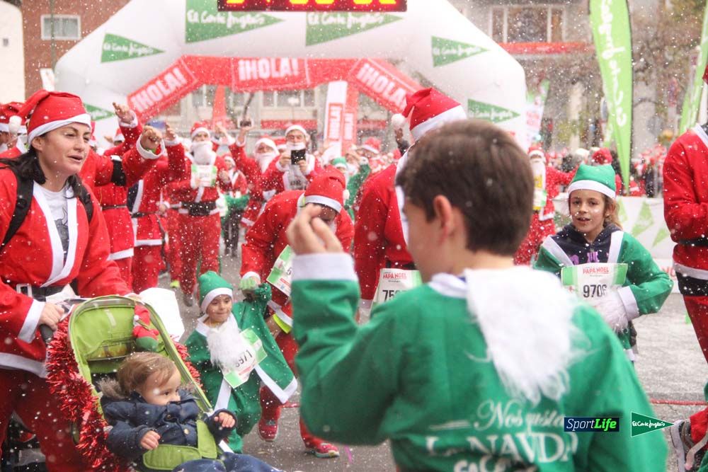 Carrera de Papá Noel, entrada en meta minuto 50 al 56