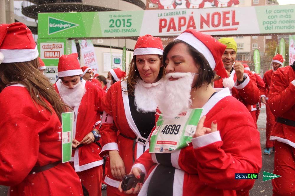 Carrera de Papá Noel, entrada en meta minuto 50 al 56
